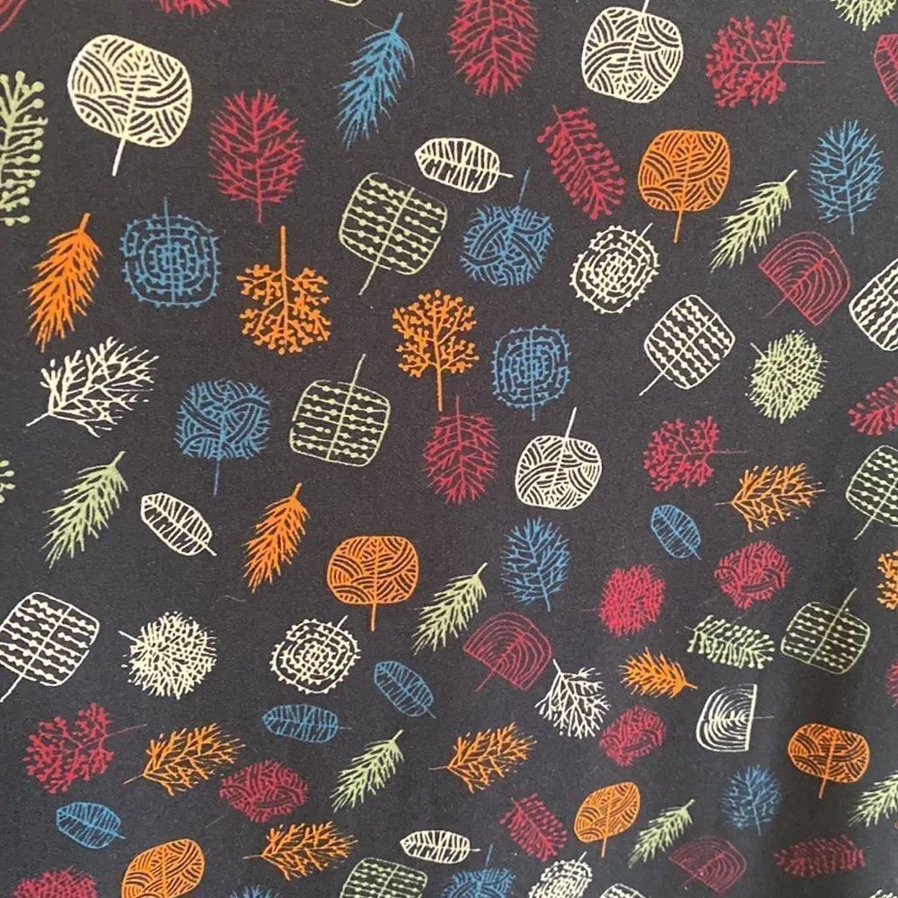 NWOT leaf IRMA top- size Small - Picture 4 of 10